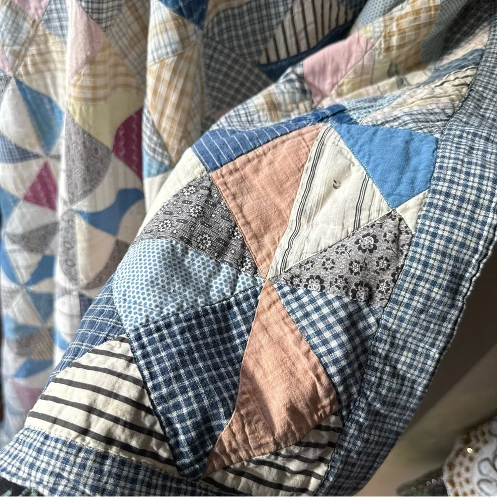 1903 Triangles Speculator Quilt - Picture 6 of 9